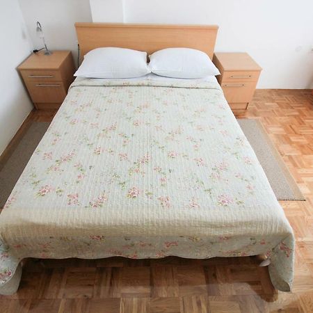 House Milan Hotel Rastovača Buitenkant foto