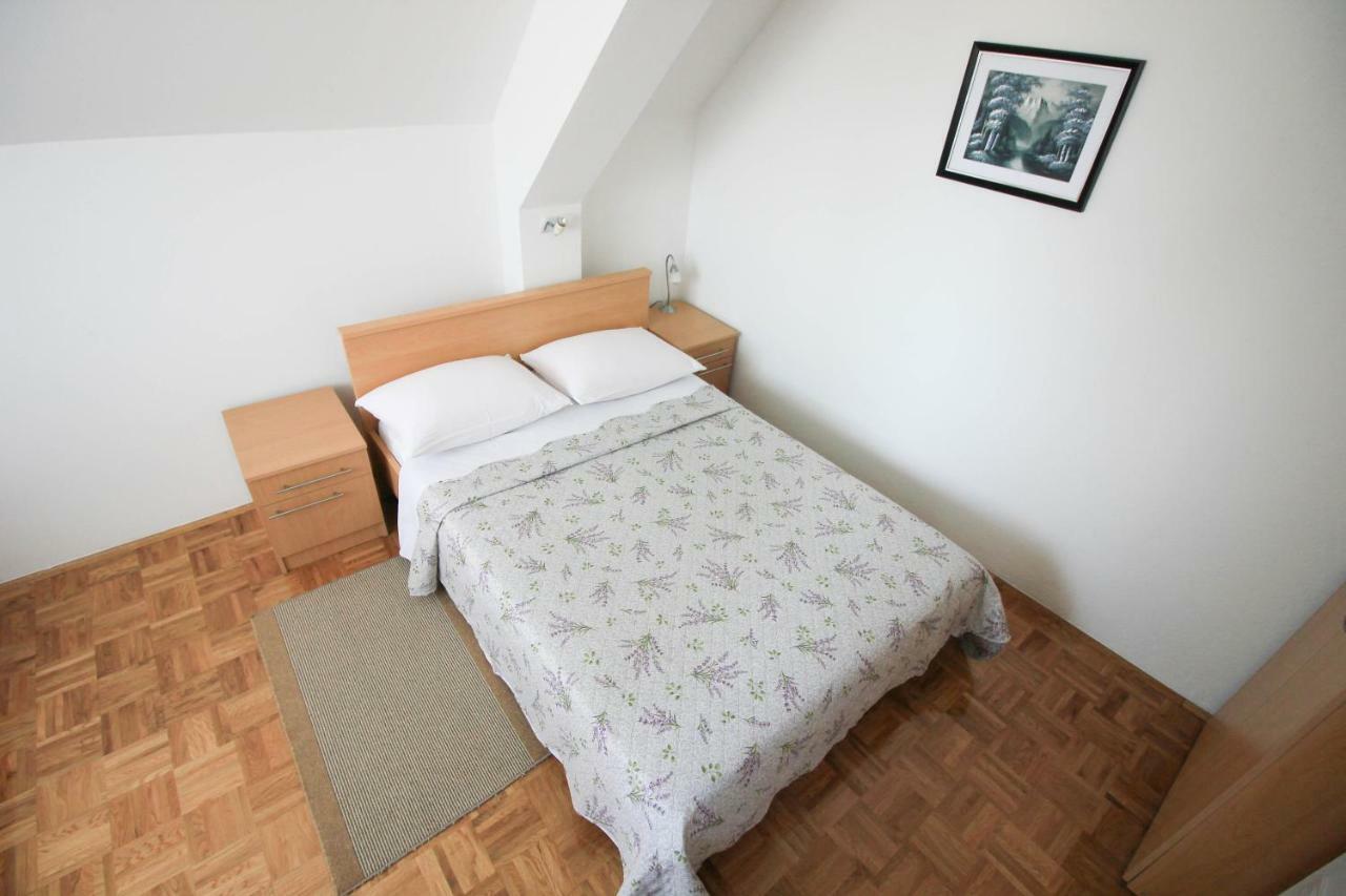 House Milan Hotel Rastovača Buitenkant foto
